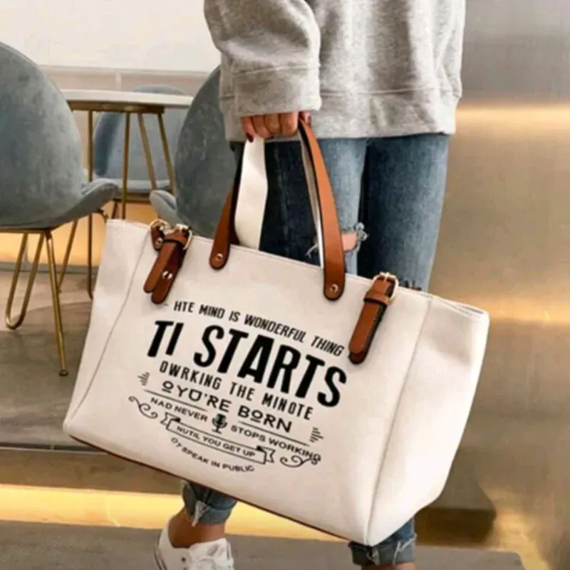 Bolso estampado de letras
