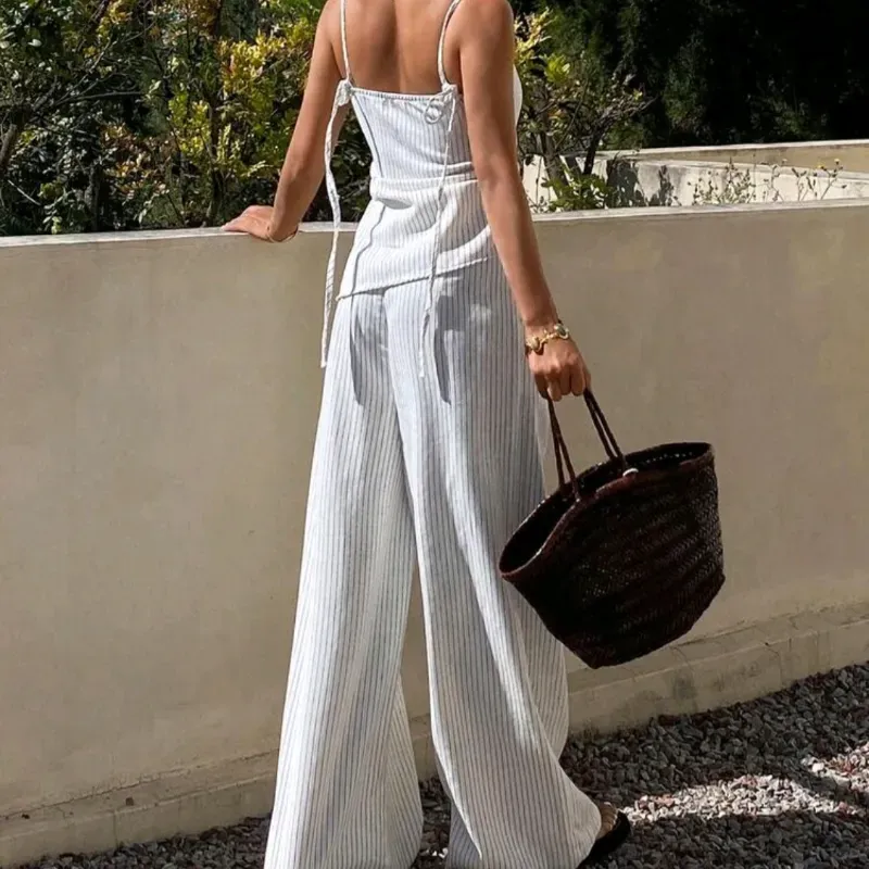 Conjunto de mezclilla a rayas/ Blanco