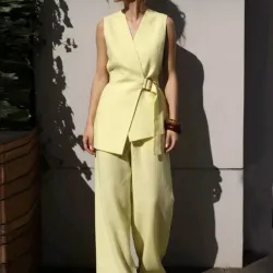 Conjunto elegante/ Amarillo