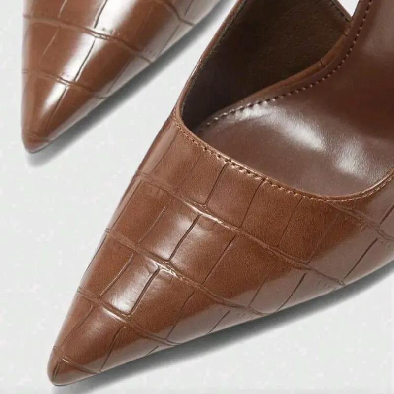 CUCCOO BIZCHIC/ Marrón 