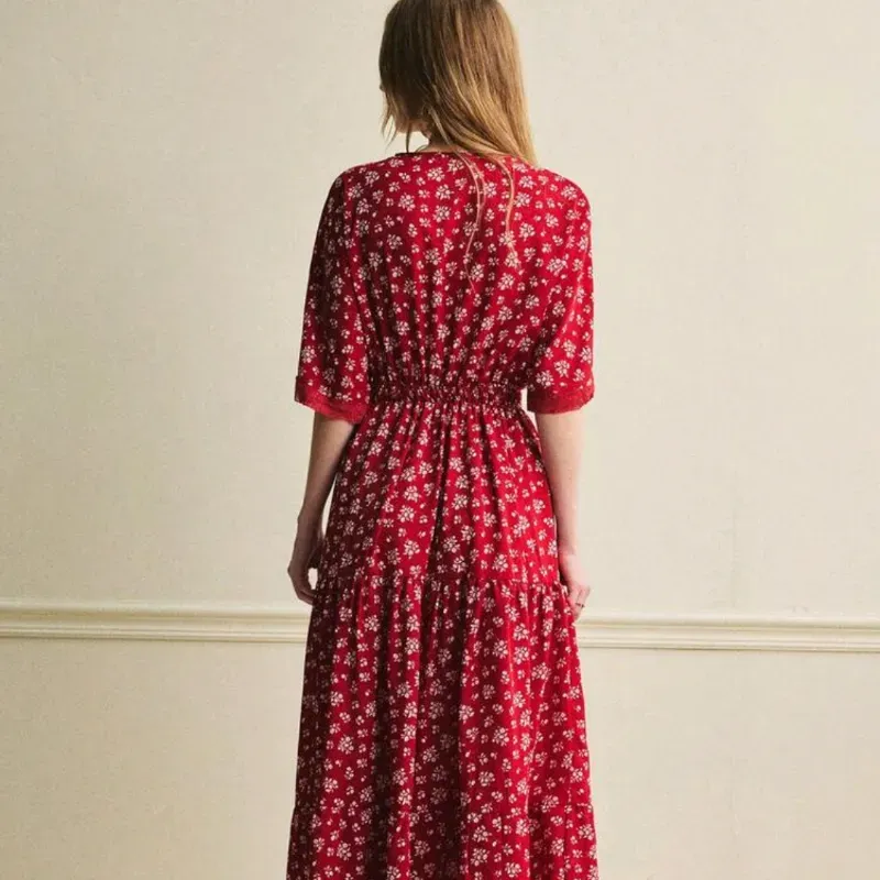 Êcloséra Vestido/mangas de pétalos