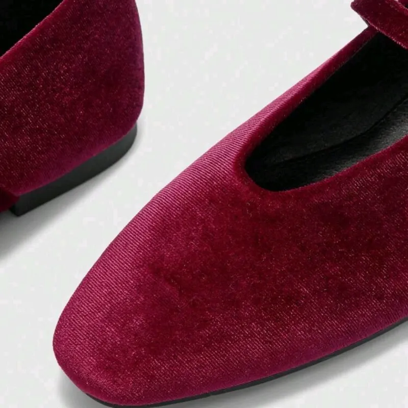Mary Jane/Rouge Casaque
