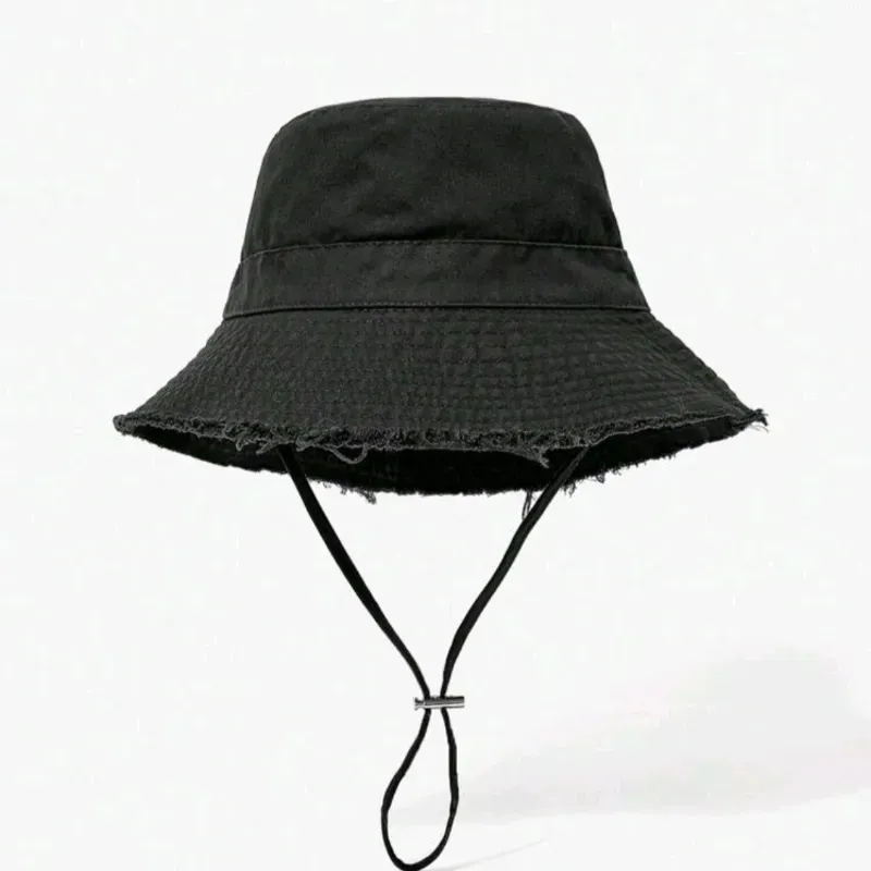 MUSERA Sombrero cubo con cordón / Negro