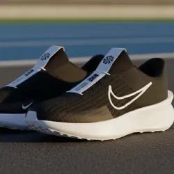 NIKE Interact Run EasyOn SE/ Tenis de correr para hombres 