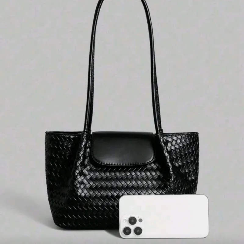 Outrë Bolsos de moda/Negro