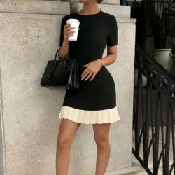 Siren Vestido mini plizado/ Negro