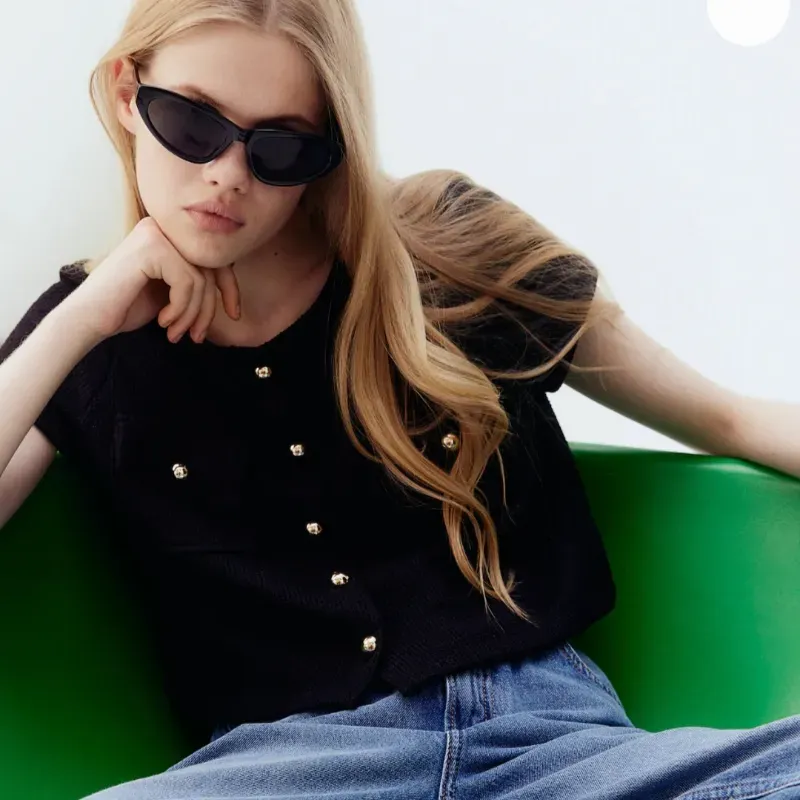 Top corto en punto gofrado/H&M