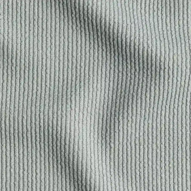 Top sin mangas con cuello alto/ H&M 