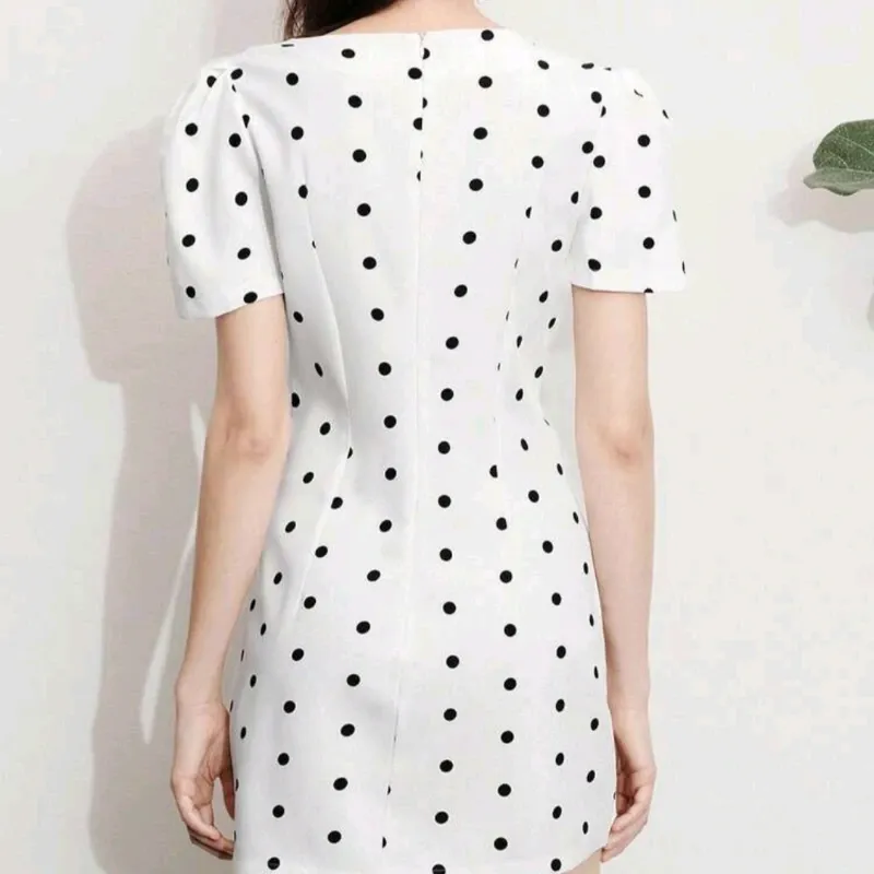 Vestido Blanco Lunares Negros