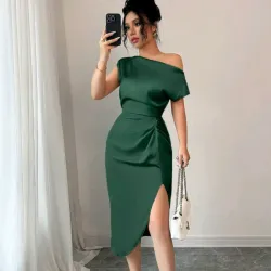 Vestido con cuello asimétrico/Verde oscuro 