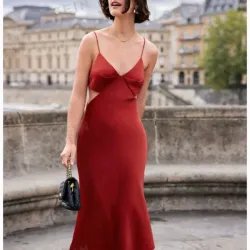 Vestido elegante de Satin
