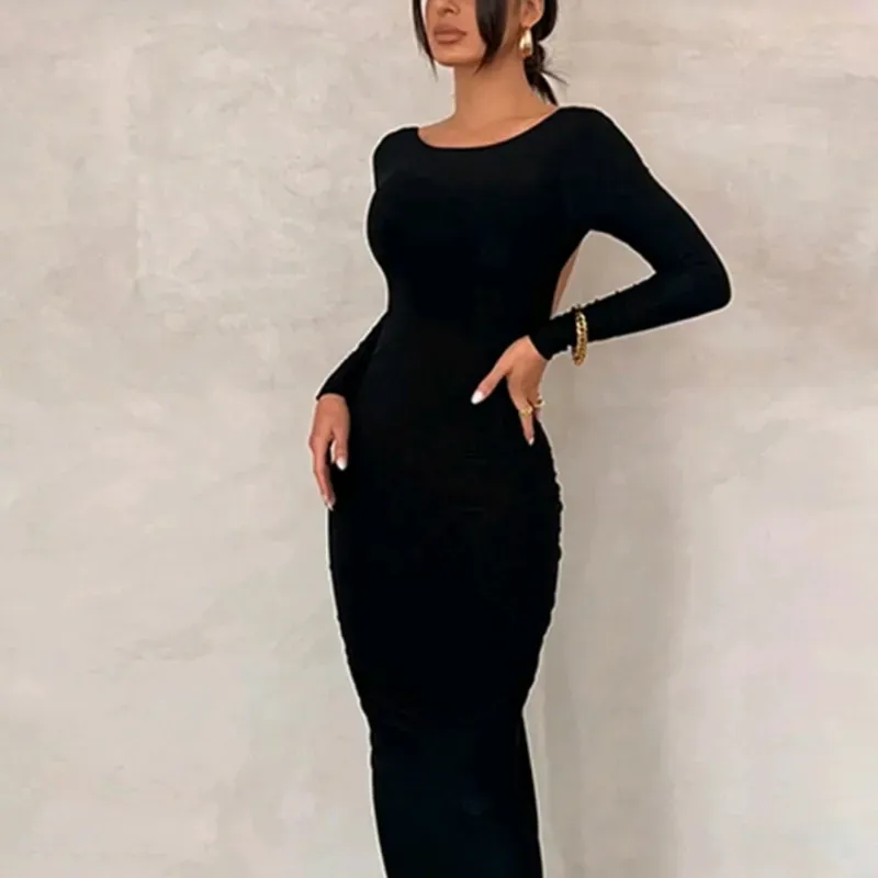 Vestido elegante.-Negro