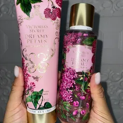 Dreamy petals