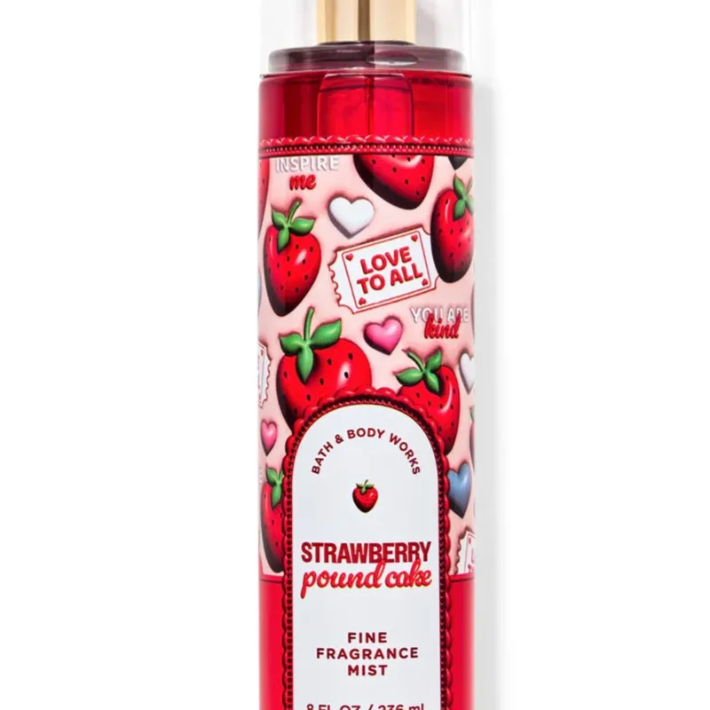 Strawberry pound cake🍓