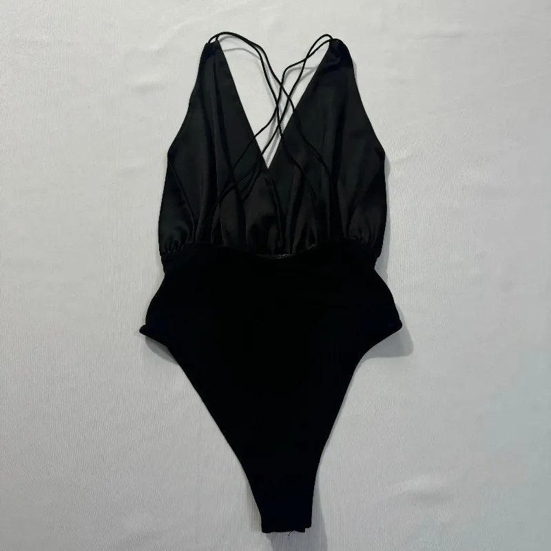 Body Negro con Satin Espalda Cruzada Descubierta