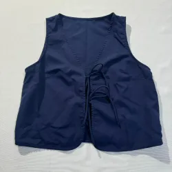 Chaleco Azul Oscuro con Lazos Delante Sin Mangas