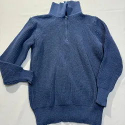 Abrigo de Punto Azul Cuello Alto