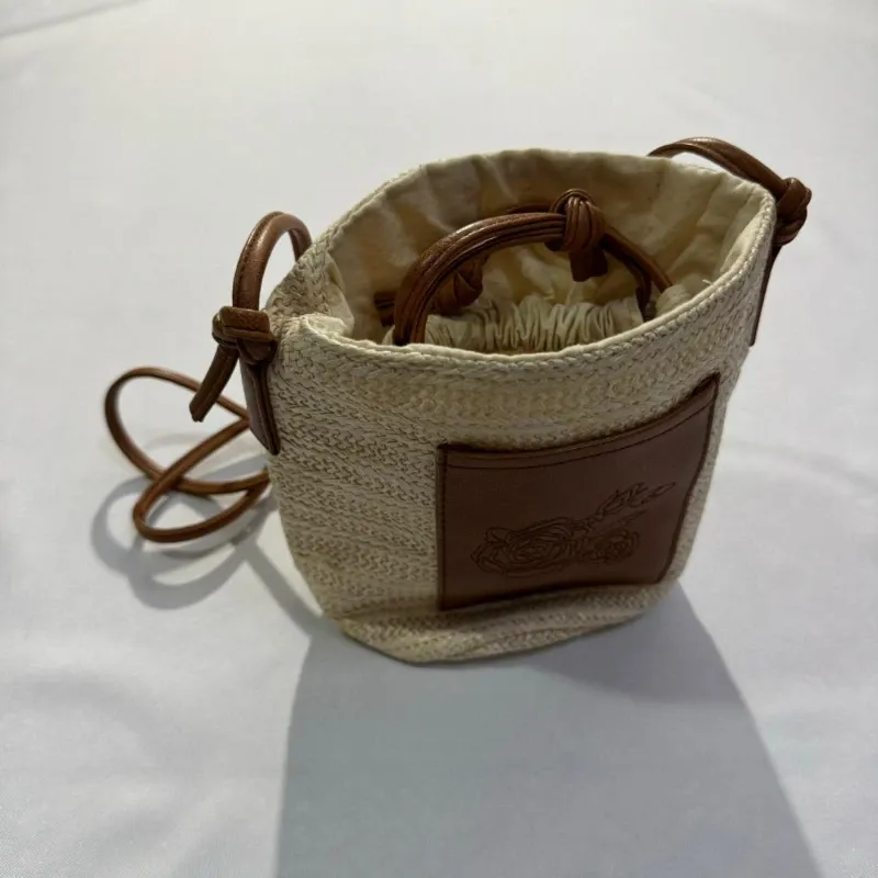 Bolso de Saco con Dibujo de Flor Rafia y Carmelita