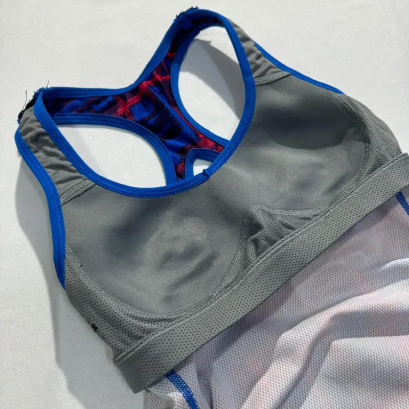 Camiseta GYM Estampada Roja y Azul Con Relleno