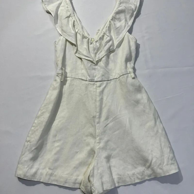 MonoShort Blanco con Vuelos en Hombros