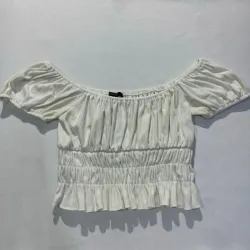 Top Corto Off Shoulder Blanco Manga Corta