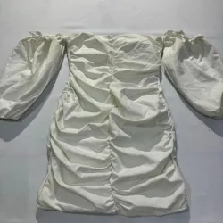 Vestido Blanco Off Shoulder Fruncido Mangas 3/4