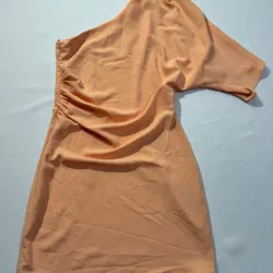 Vestido Naranja de Una Manga Volada