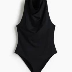 Body Negro Cuello Alto Drapeado