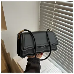 Bolso Negro Ondas