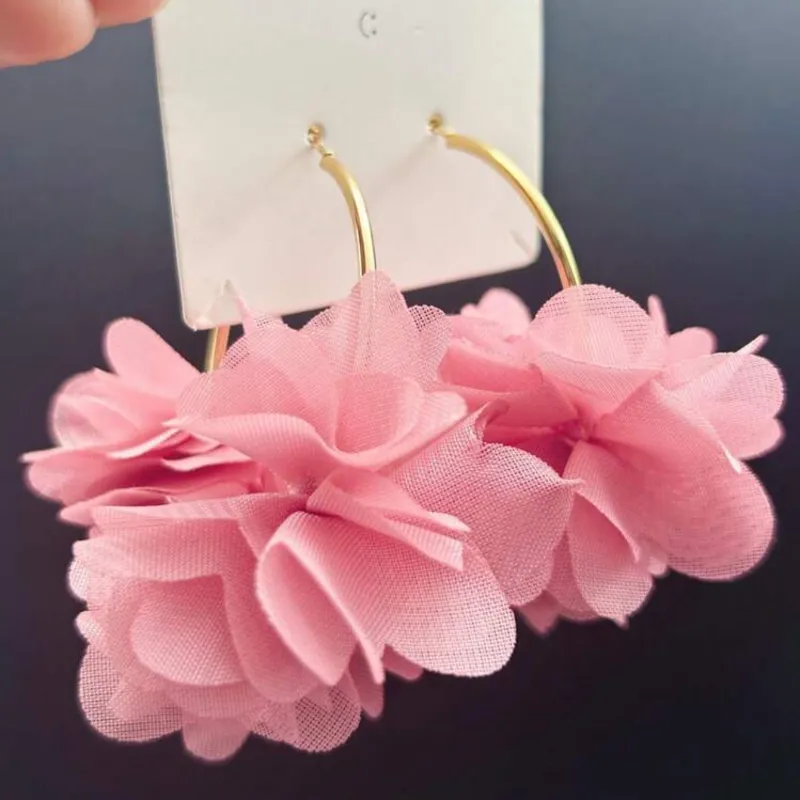 Pendientes Argollas de Flor Rosa