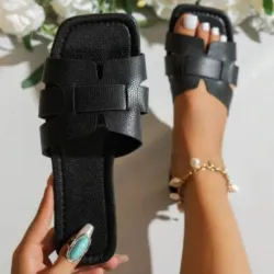 Sandalias Negras Planas Tipo Hermes 