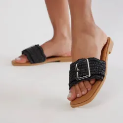 Sandalias Planas Negras Hebilla Plateada