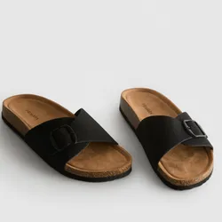 Sandalias prácticas con hebilla
