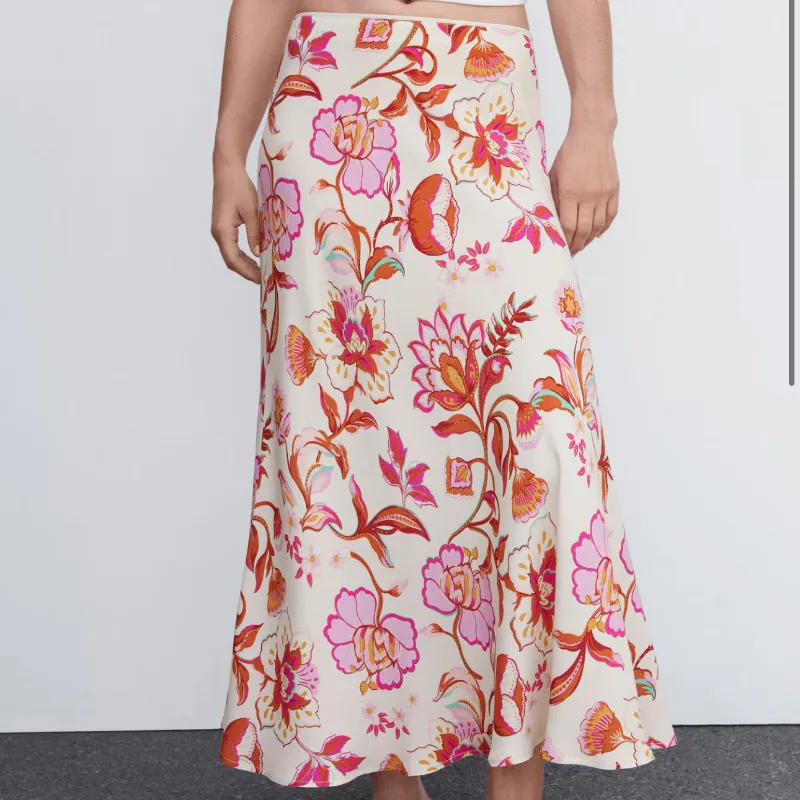 Saya MIDI Flores Naranjas y Rosadas