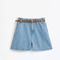 Short de Mezclilla Clara con Cinto