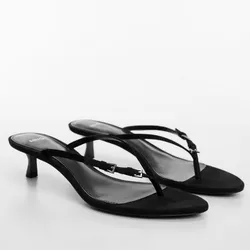 Tacones Descalzados Negros Hebilla
