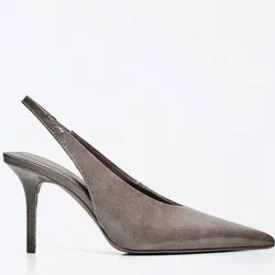 Tacones grises puntifinos cerrados
