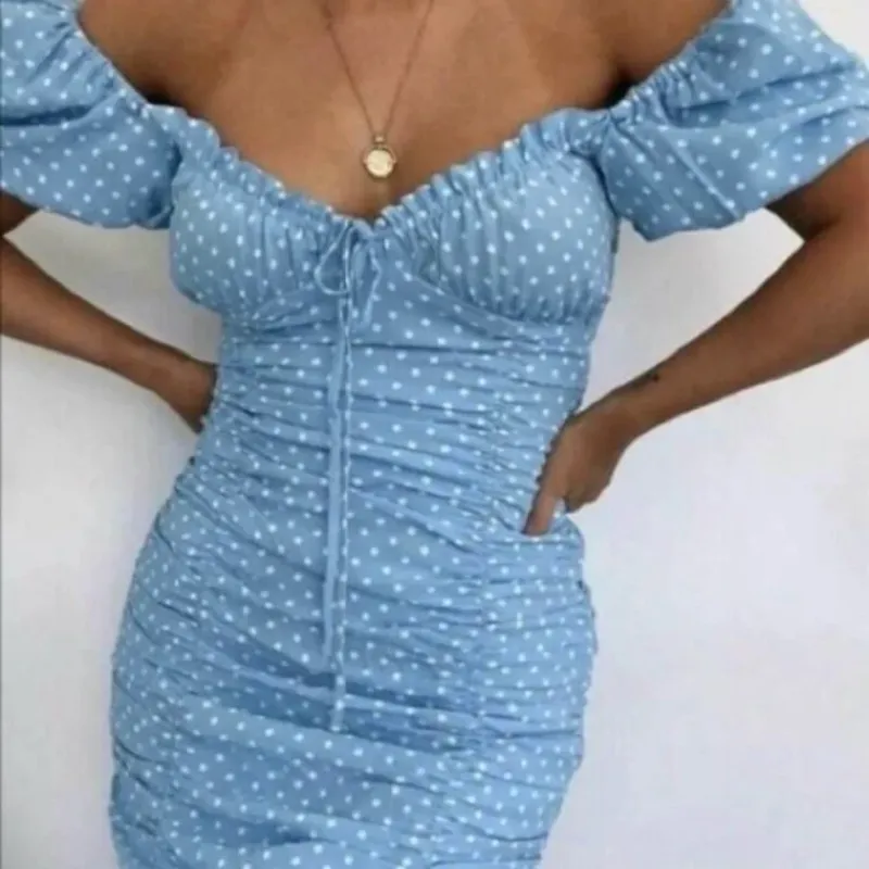 Vestido Azul Drapeado de Lunares