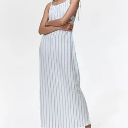 Vestido largo blanco con líneas azules H&M