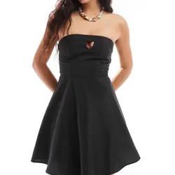 Vestido Negro Corte Princesa Strapless