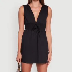 Vestido casual negro corto