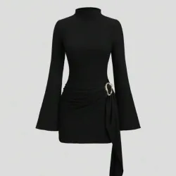 Vestido Negro Mangas Largas Hebilla Dorada