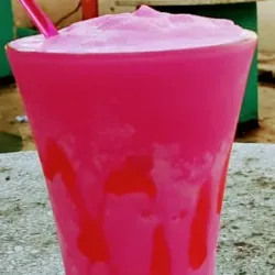 Malteada fresa chicle