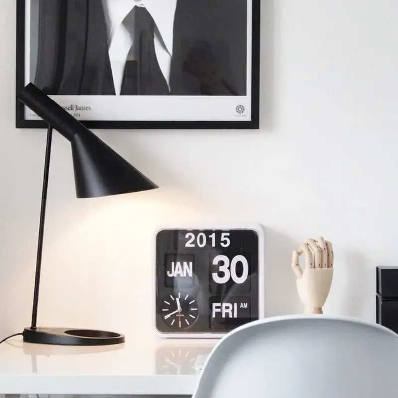 Luminaria de mesa AJ