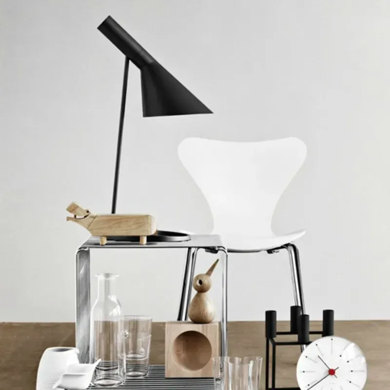 Luminaria de mesa AJ