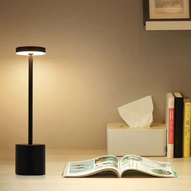 Luminaria táctil recargable