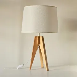 Luminaria TRIPODE de mesa