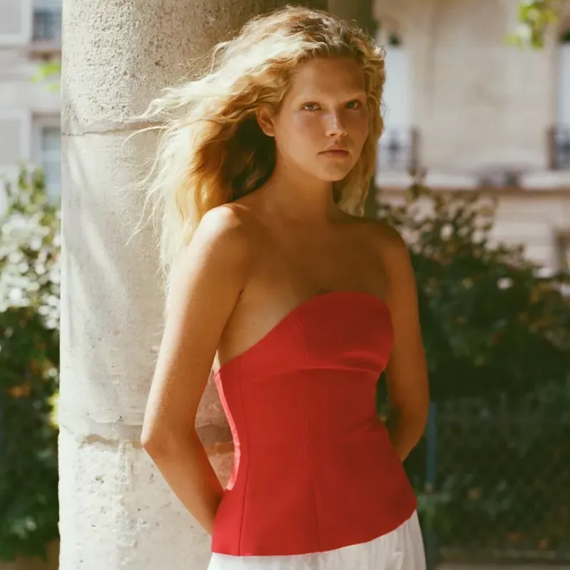 Blusa strapless Zara