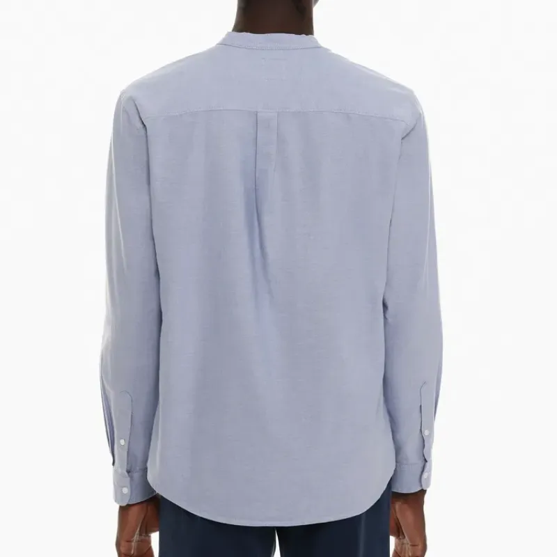 Camisa azul cuello chino 