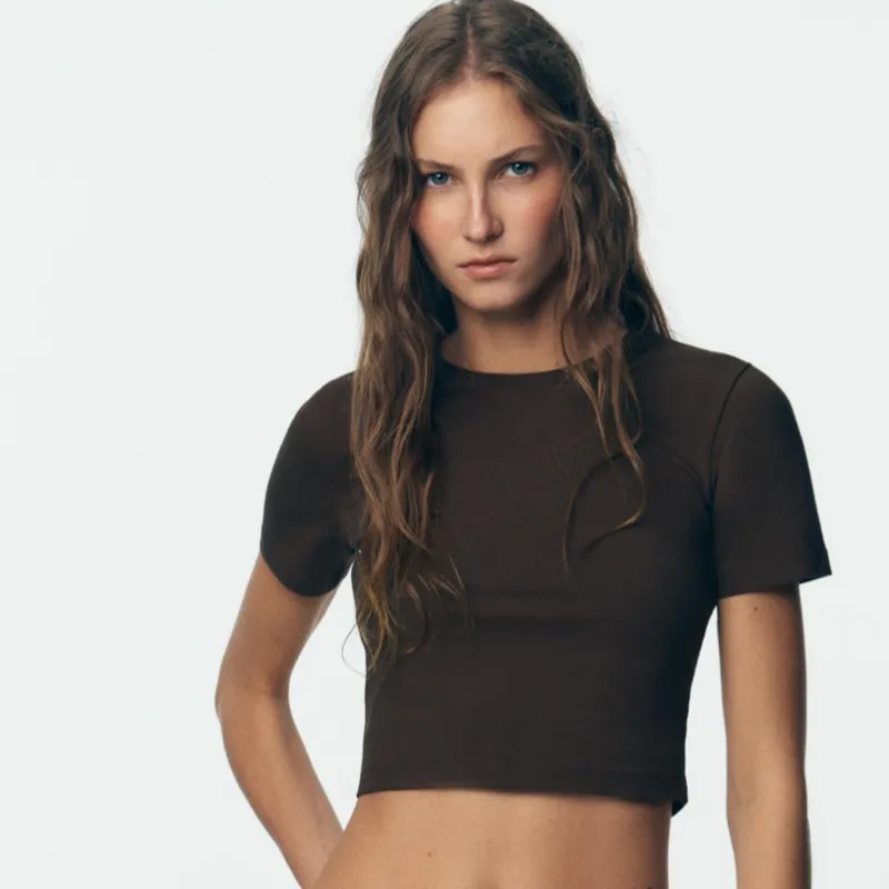 Camiseta básica Zara